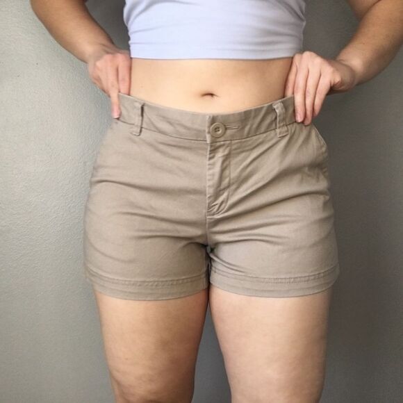 bcg Pants - BCG • Tan Khaki Cargo Shorts Size 8
